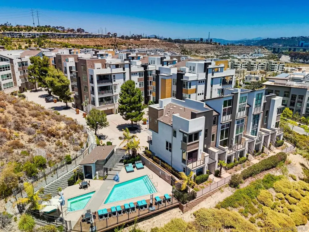 8442 Distinctive Dr. San Diego, CA 92108