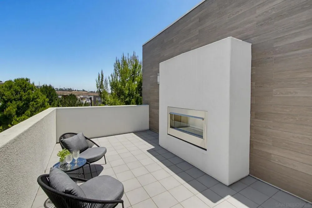 8442 Distinctive Dr. San Diego, CA 92108