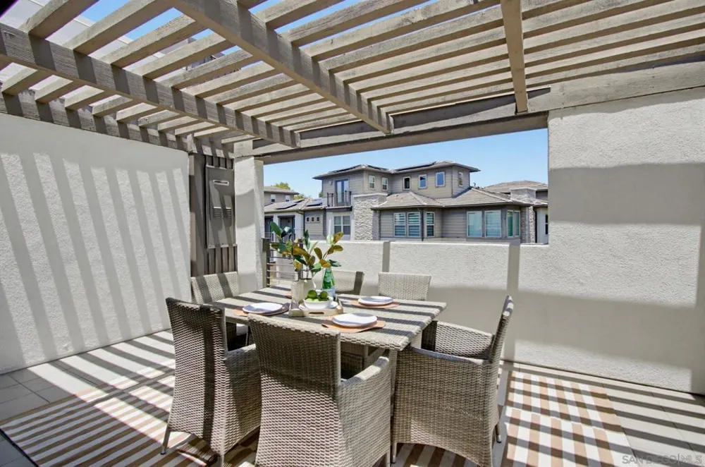 8442 Distinctive Dr. San Diego, CA 92108