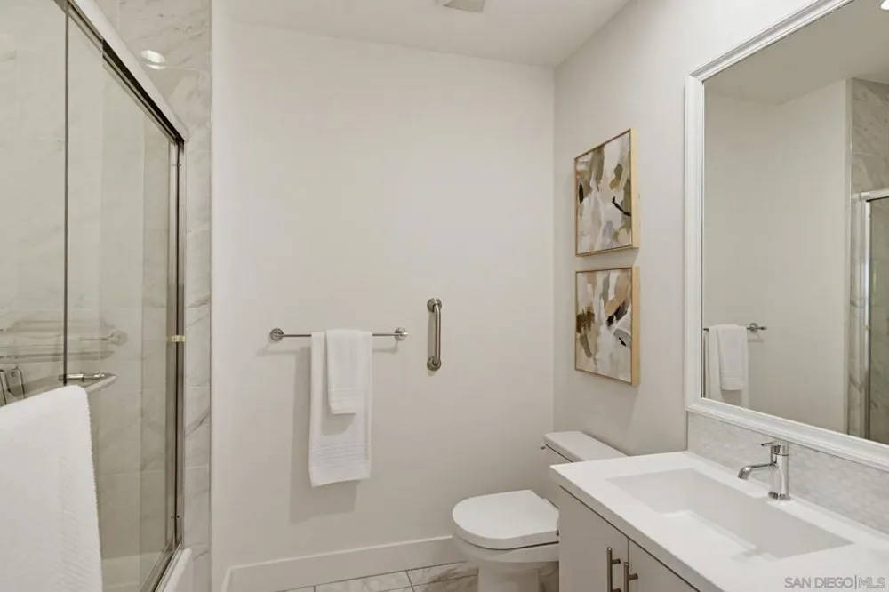 8442 Distinctive Dr. San Diego, CA 92108