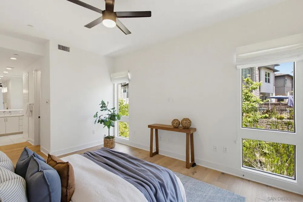 8442 Distinctive Dr. San Diego, CA 92108