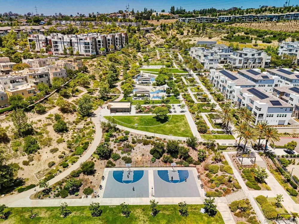 8442 Distinctive Dr. San Diego, CA 92108
