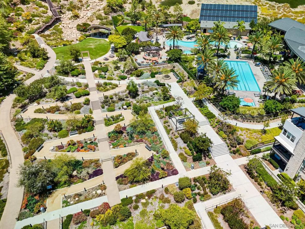 8442 Distinctive Dr. San Diego, CA 92108