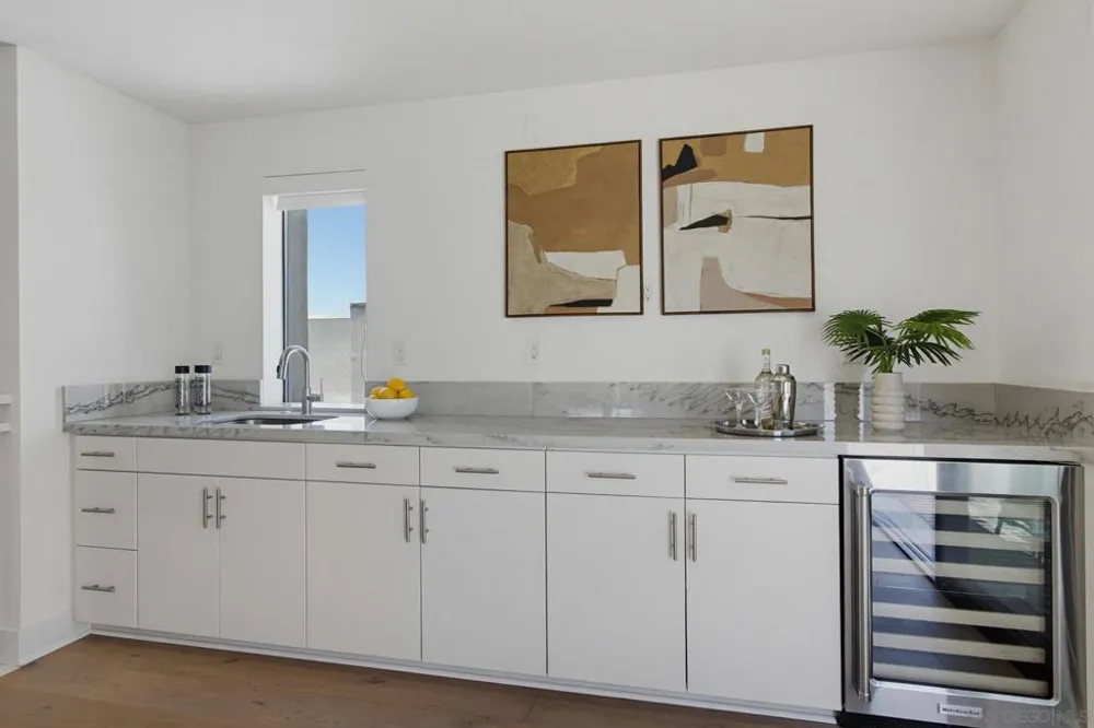 8442 Distinctive Dr. San Diego, CA 92108