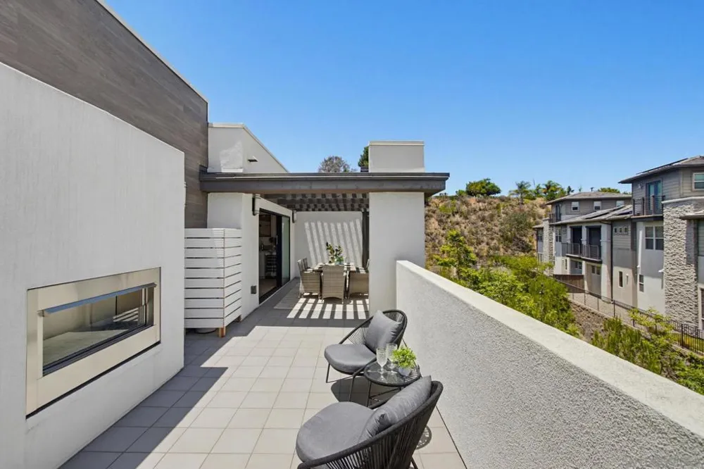 8442 Distinctive Dr. San Diego, CA 92108