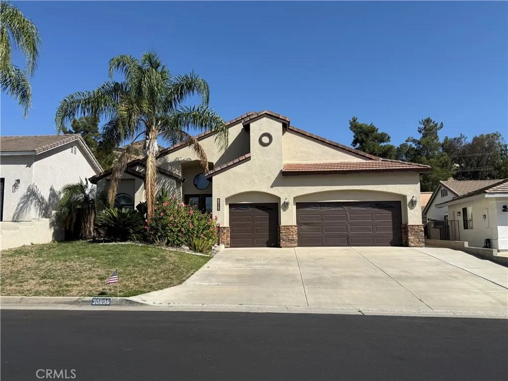 30896 Emperor Canyon Lake, CA 92587