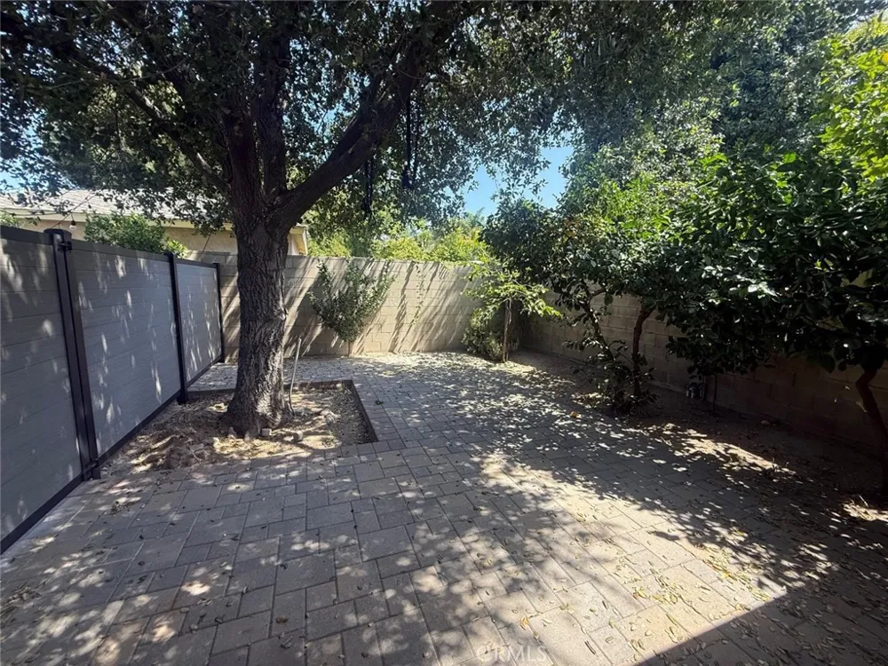 7572 Delia Avenue Sun Valley, CA 91352