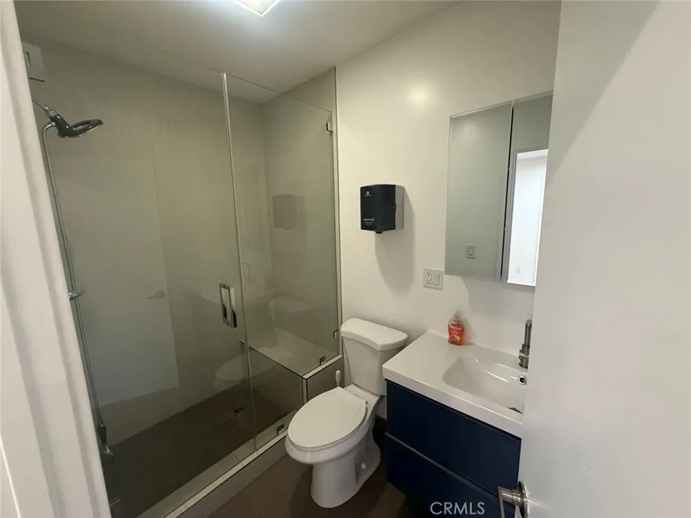 7572 Delia Avenue Sun Valley, CA 91352