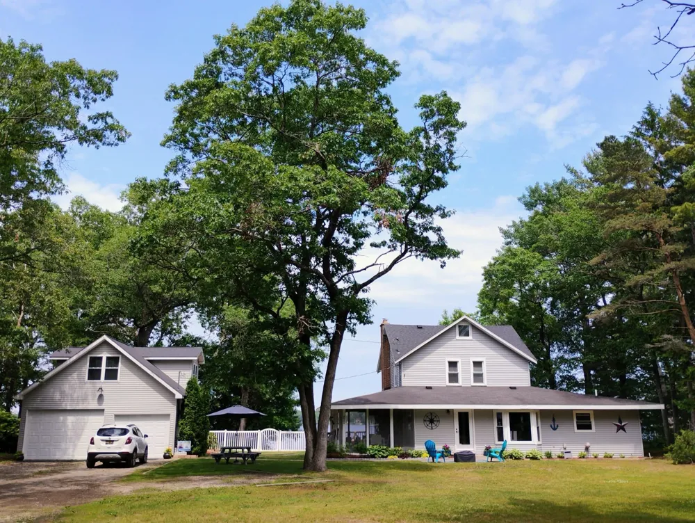 6466 Westshore Drive Oscoda Charter Township, MI 48750