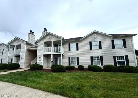 7129 Friendly Avenue #D