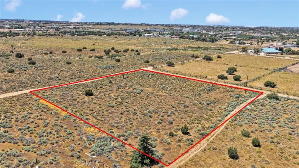 1 Buffalo Road Oak Hills, CA 92344