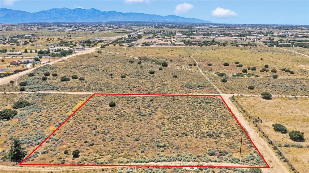 1 Buffalo Road Oak Hills, CA 92344