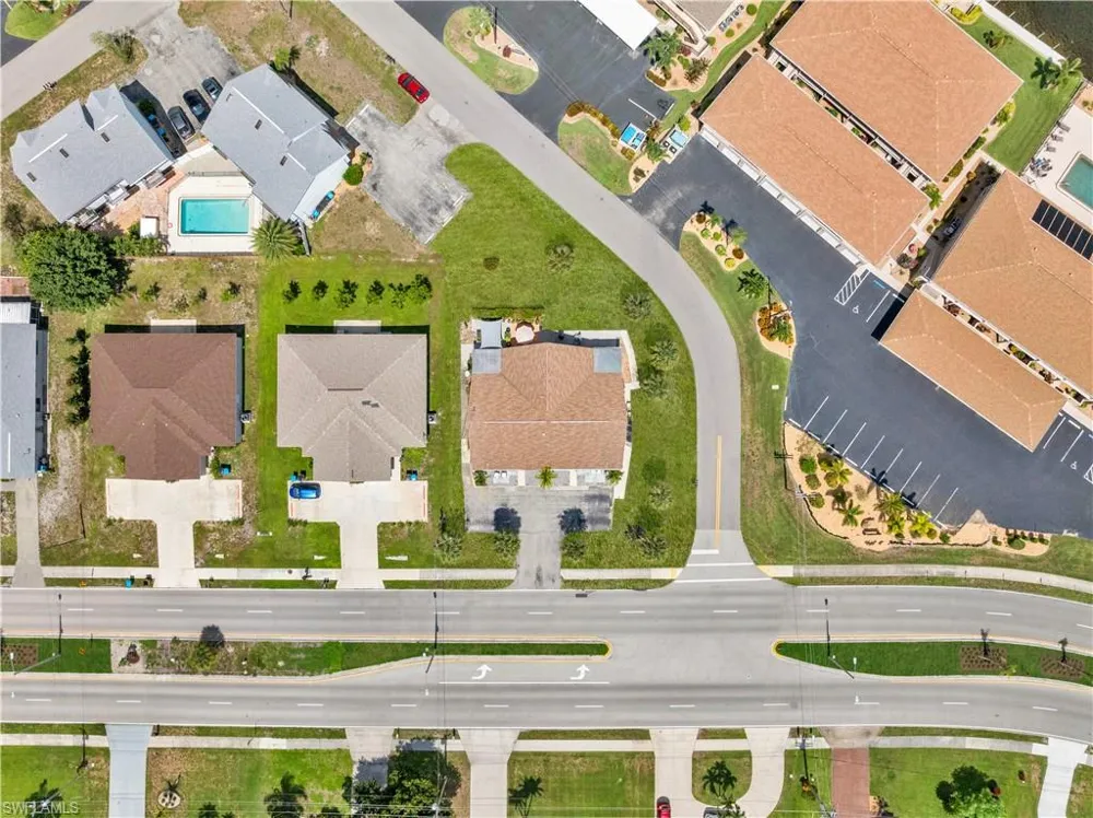 4353 Country Club Boulevard #C Cape Coral, FL 33904
