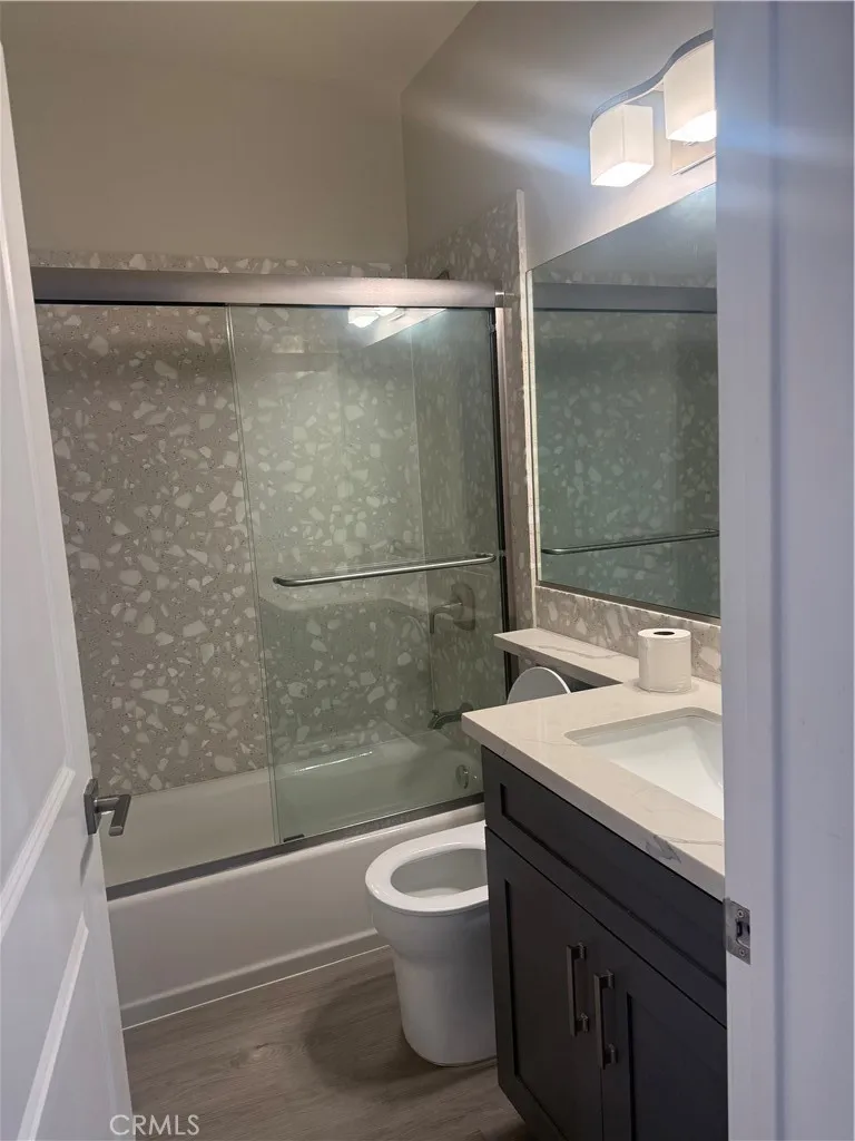 8102 Graves Avenue Rosemead, CA 91770