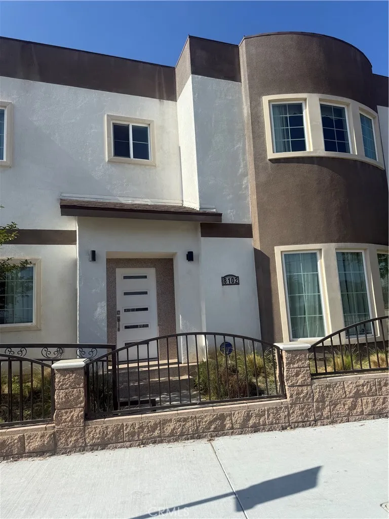 8102 Graves Avenue Rosemead, CA 91770