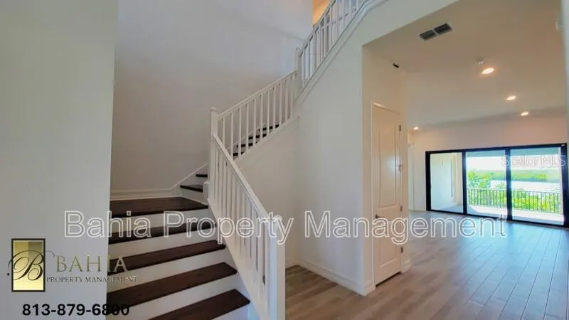 1074 SEAGRAPE DRIVE Ruskin, FL 33570