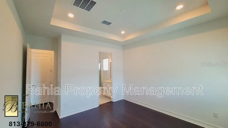 1074 SEAGRAPE DRIVE Ruskin, FL 33570
