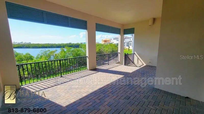 1074 SEAGRAPE DRIVE Ruskin, FL 33570