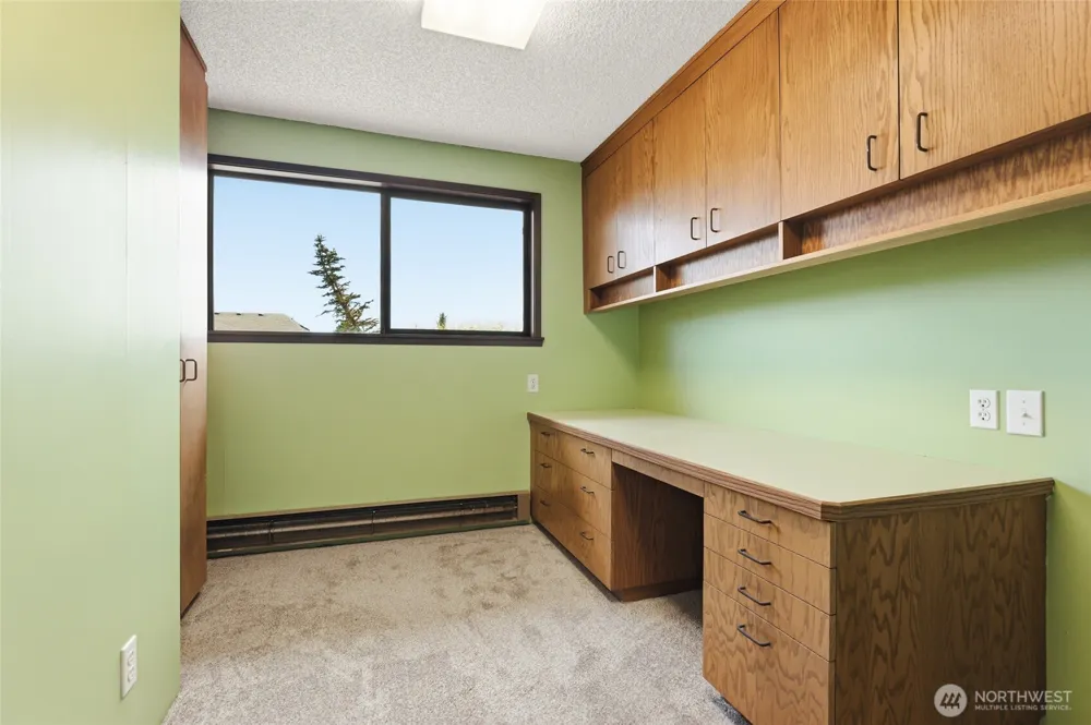 2406 Emerald Drive Milton, WA 98354