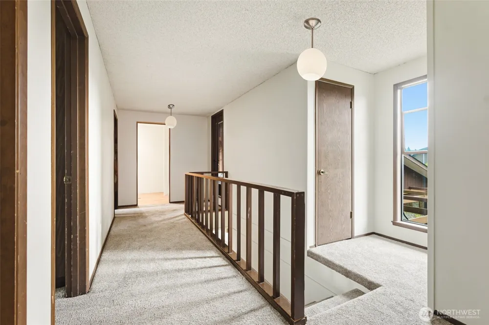 2406 Emerald Drive Milton, WA 98354