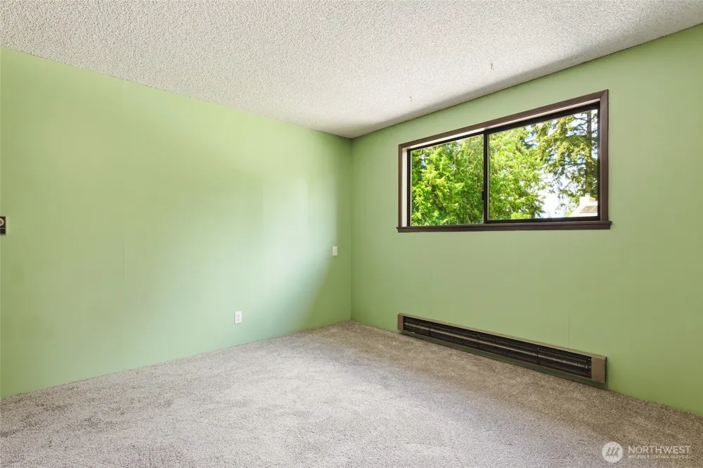 2406 Emerald Drive Milton, WA 98354