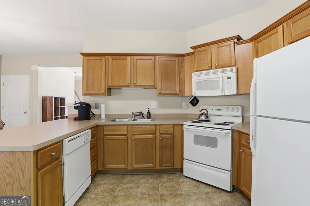 5216 Birch CT Oakwood, GA 30566