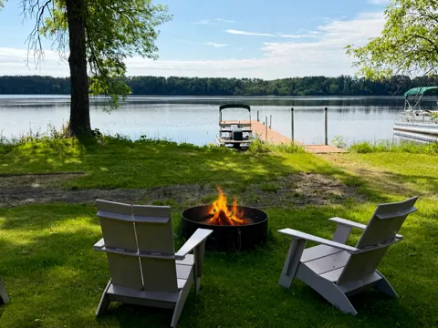 156 Lakeshore Drive
