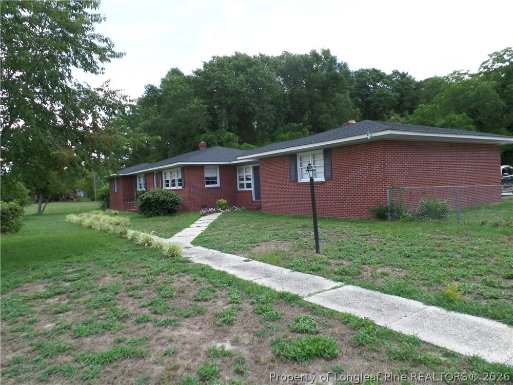 6019 S US Highway 301 Highway S Hope Mills, NC 28348