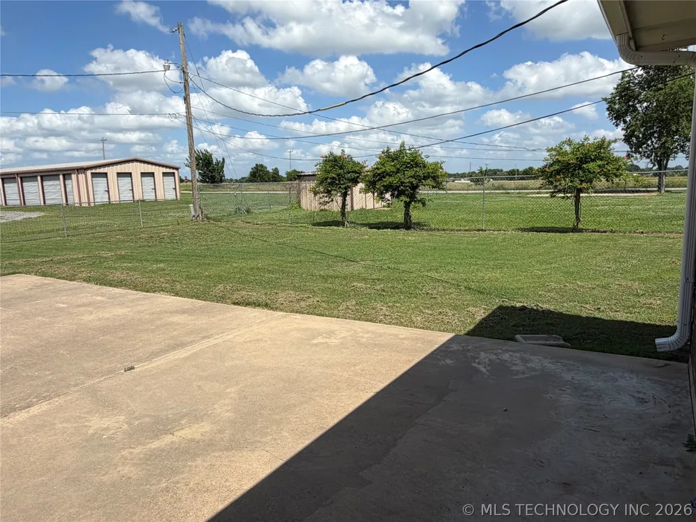 507 E Tonner Calera, OK 74730