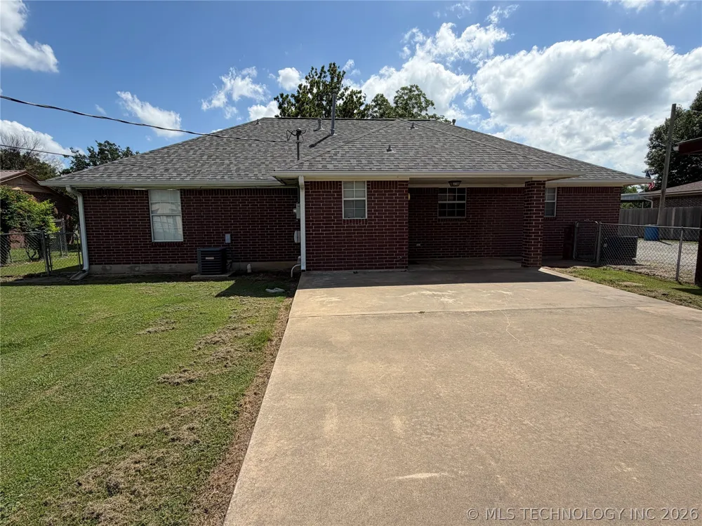 507 E Tonner Calera, OK 74730