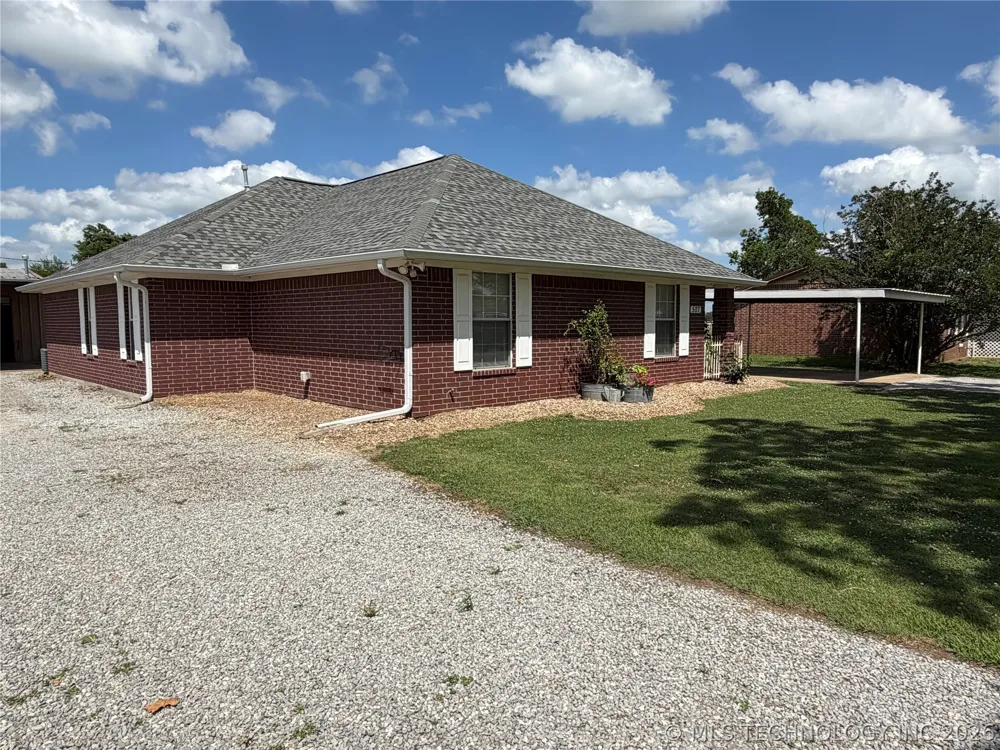 507 E Tonner Calera, OK 74730