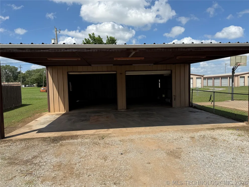507 E Tonner Calera, OK 74730