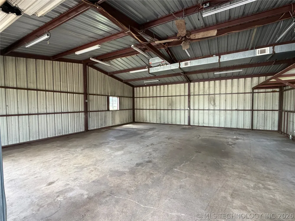 507 E Tonner Calera, OK 74730