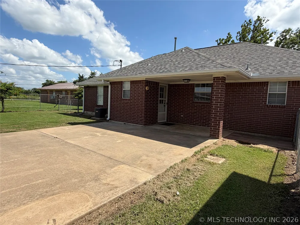 507 E Tonner Calera, OK 74730