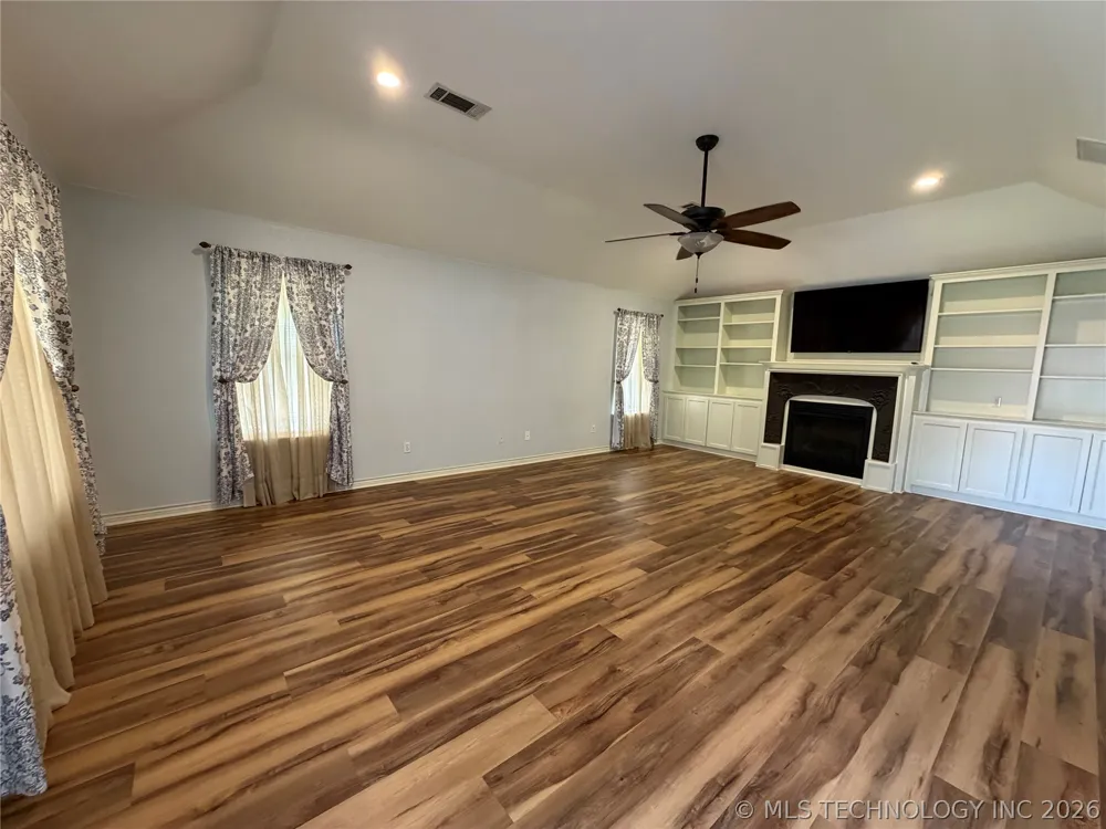507 E Tonner Calera, OK 74730