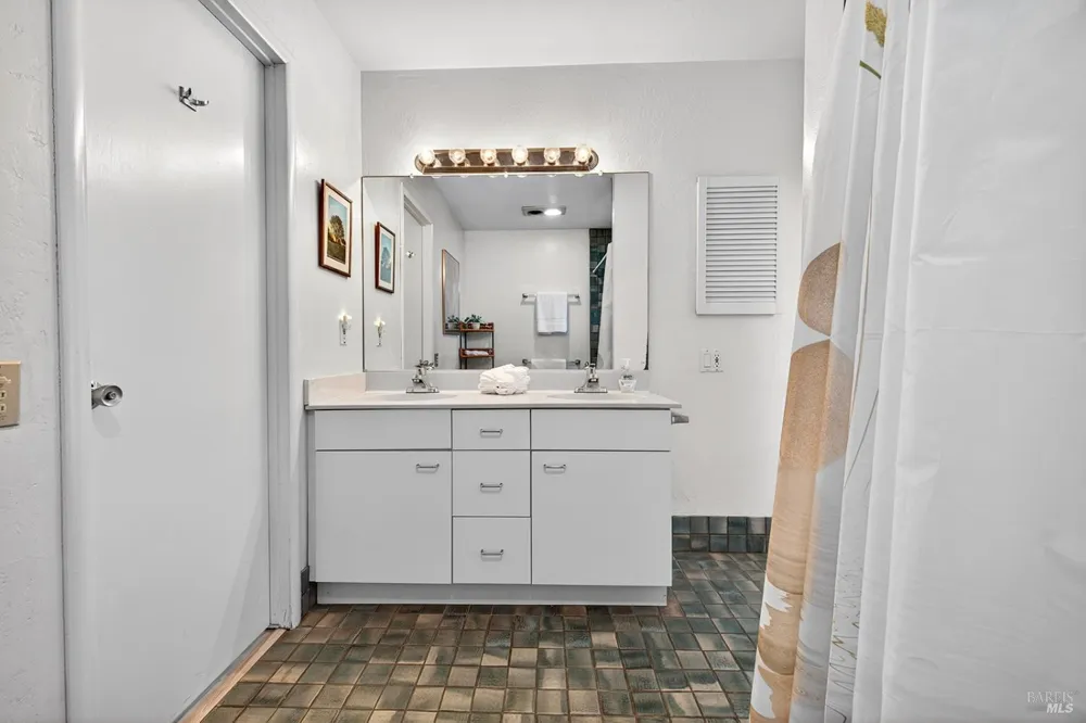 35 Oceana Drive Dillon Beach, CA 94929