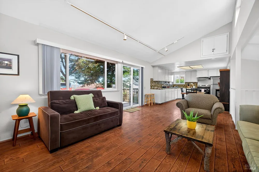 35 Oceana Drive Dillon Beach, CA 94929