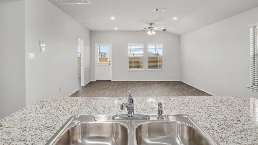 205 McNamara Court Jarrell, TX 76537