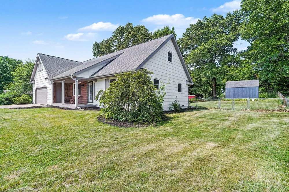 108 Shadowood Lane Emmett Charter Township, MI 49014