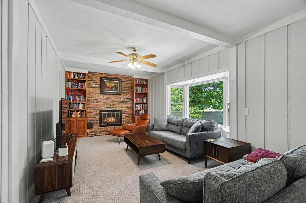 108 Shadowood Lane Emmett Charter Township, MI 49014