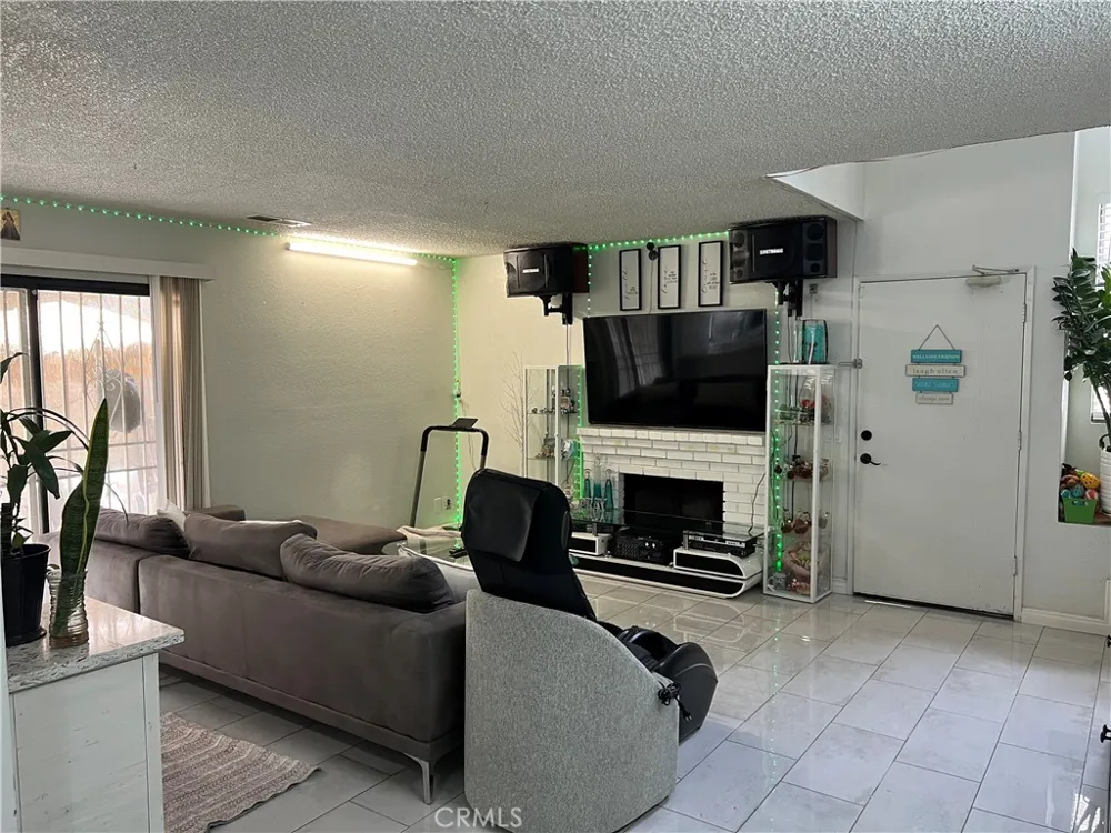 13515 Tracy Baldwin Park, CA 91706