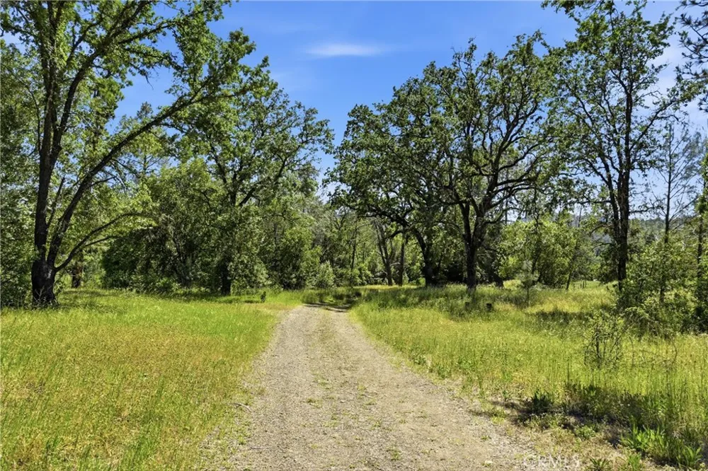 22550 Shady Grove Road Middletown, CA 95461