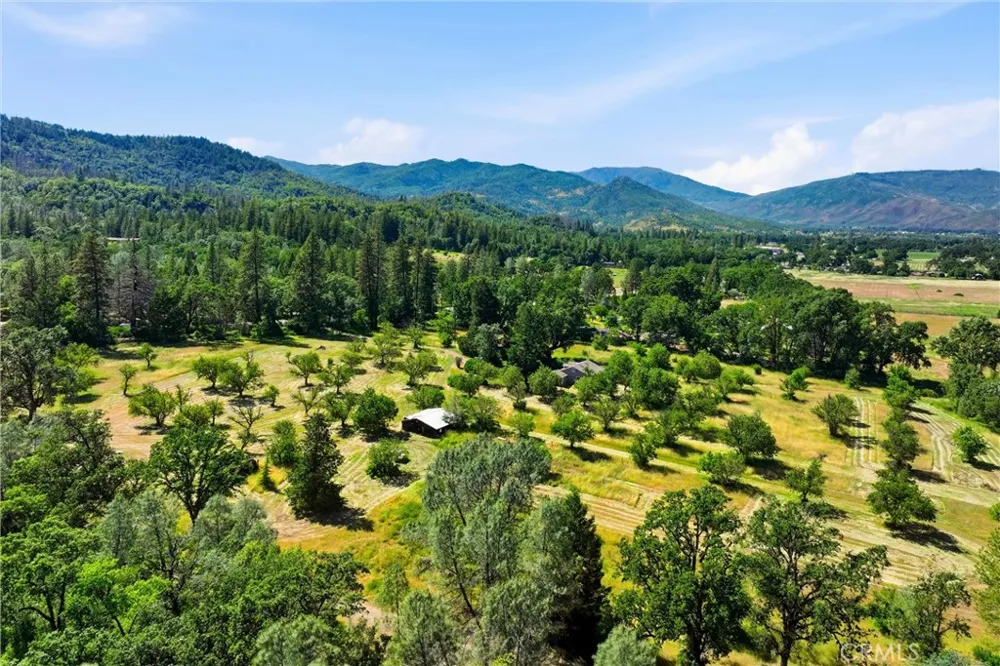 22550 Shady Grove Road Middletown, CA 95461