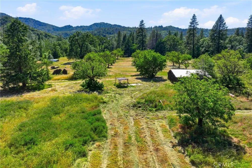22550 Shady Grove Road Middletown, CA 95461