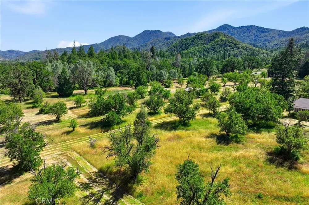 22550 Shady Grove Road Middletown, CA 95461