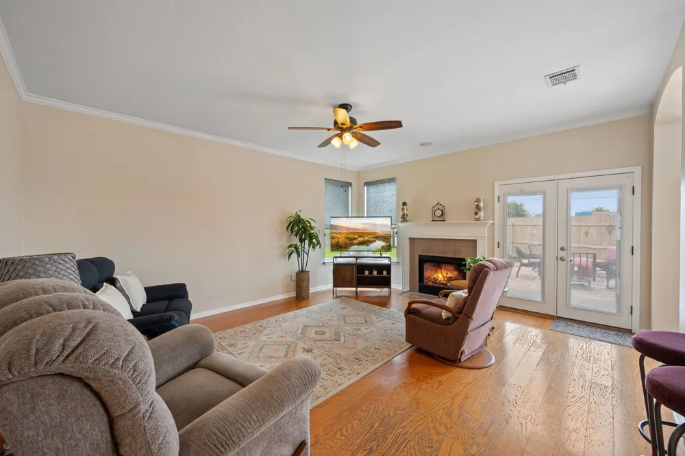 706 Sage Court Pflugerville, TX 78660