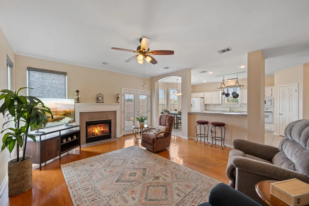 706 Sage Court Pflugerville, TX 78660