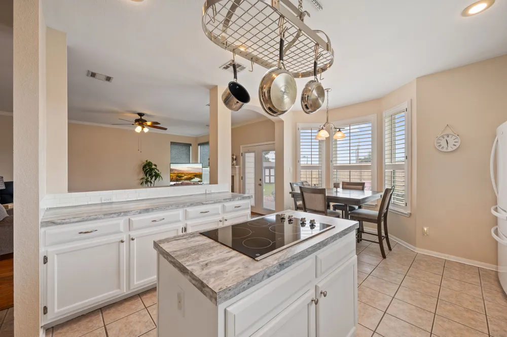 706 Sage Court Pflugerville, TX 78660
