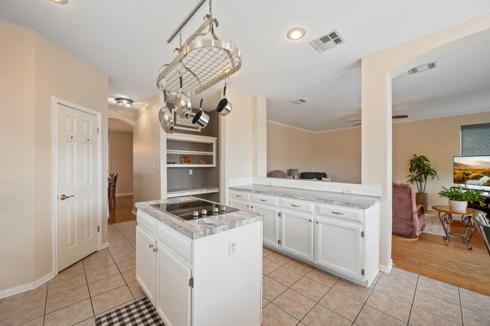 706 Sage Court Pflugerville, TX 78660