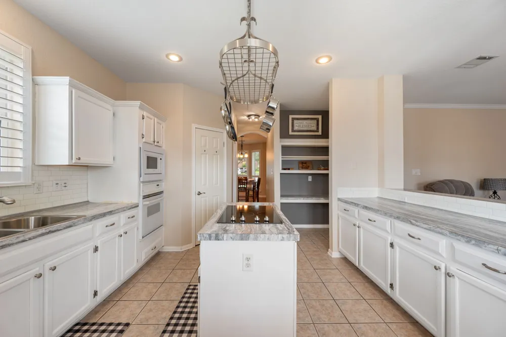 706 Sage Court Pflugerville, TX 78660